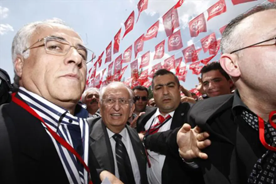 Demokrat Parti Kongresi 1