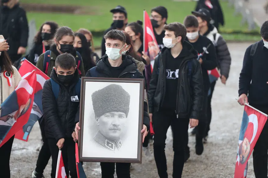 Büyük Önder Atatürk Dolmabahçe'de anıldı 24