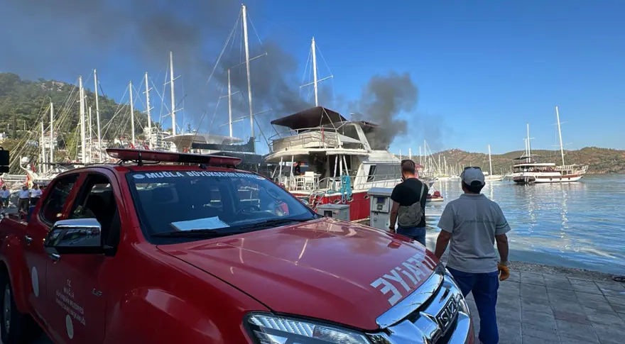 Fethiye’de teknede yangın 1