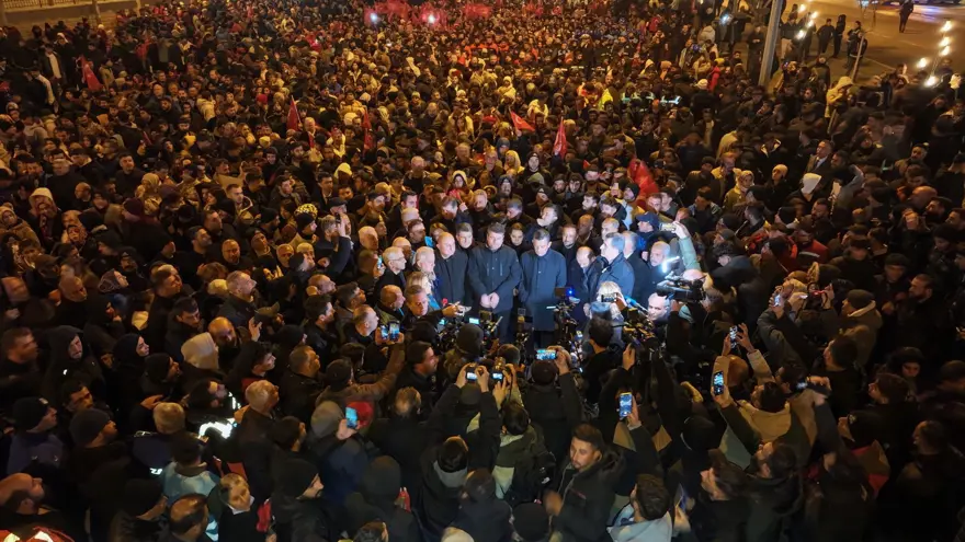 Depremin 2. yılında kayıplar anılıyor 11