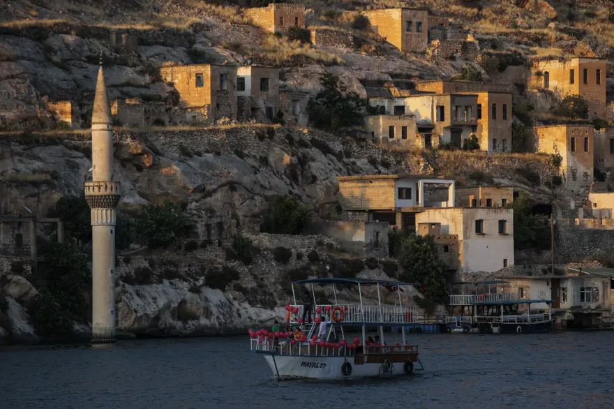 'Sakin şehir' Halfeti, yerli ve yabancı turistleri ağırlıyor 1
