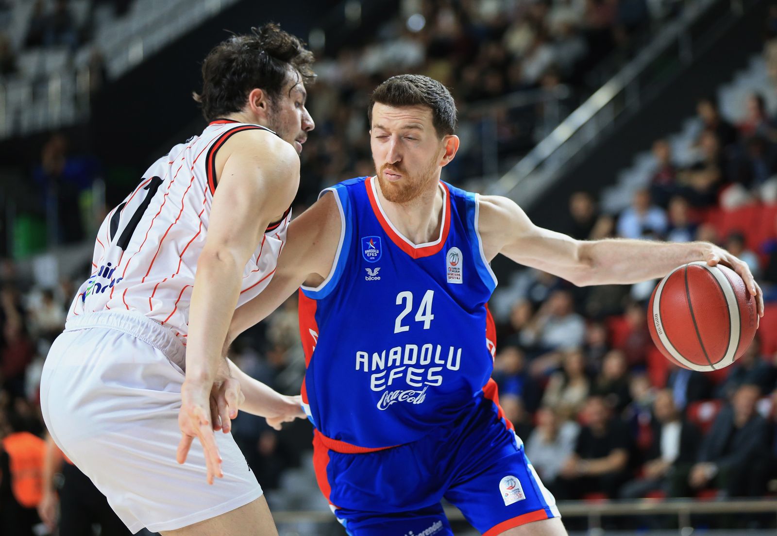 Anadolu Efes, Partizan deplasmanına çıkacak
