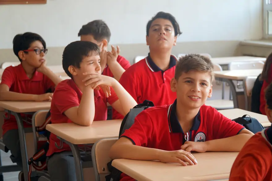 Okullar açıldı (18 milyon öğrenci ders başı yaptı) 33