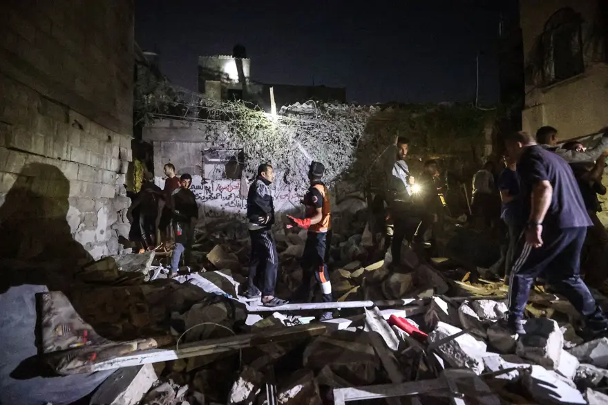 İsrail'in Gazze'ye saldırıları sürüyor: Kent hizmetleri için kullanılacak yakıt kalmadı 4