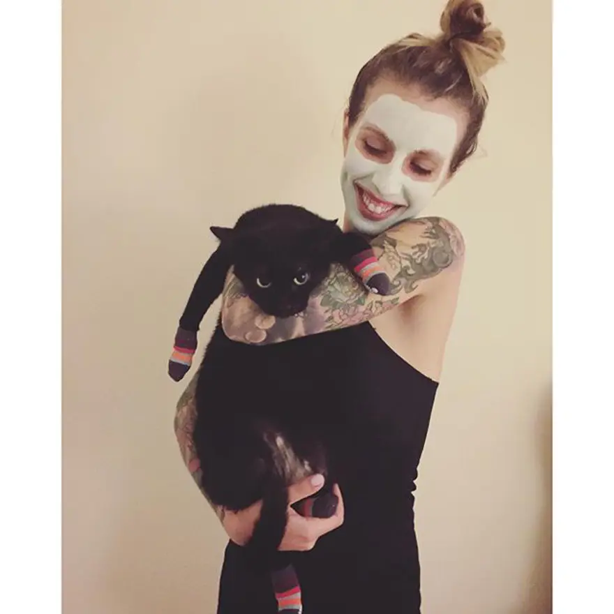 Hayatını kedileri kurtarmaya adadı 330