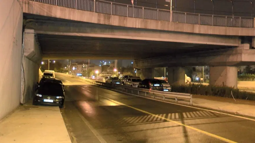 Otoparklarda doluluk yüzde yüze çıktı, köprü ve viyadük altları doldu 3