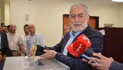 Saadet Partisi adayı Necdet Gökçınar oyunu kullandı