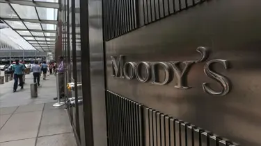 Moody's'ten finansal risk uyarısı