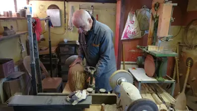 Malatya'daki iki ustadan biri: Yıllardır hem çalıyor hem üretiyor