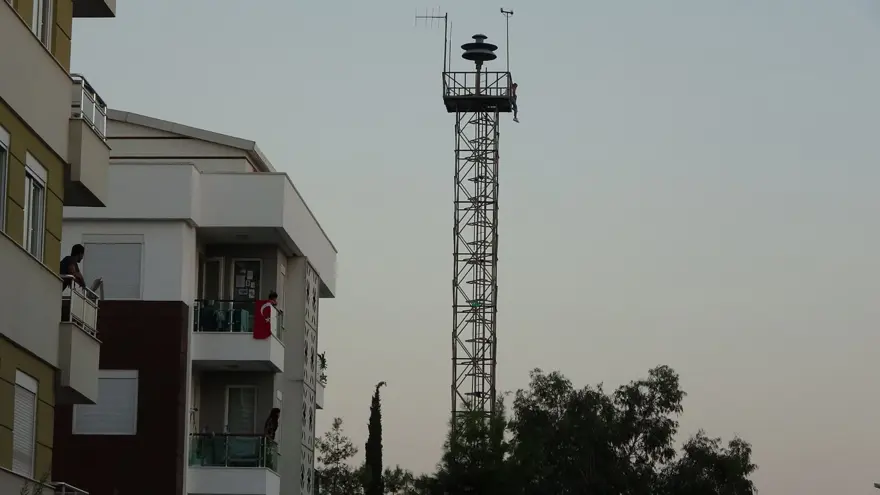 Antalya'da intihar girişimini film gibi izlediler 9