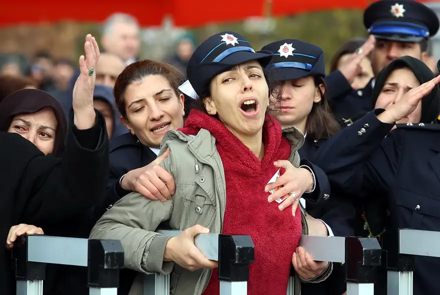 İki aylık evli şehit polis Tugay Can Kızılırmak'a veda 7