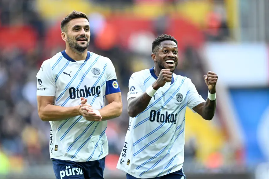 Fenerbahçe Asbaşkanı Acun Ilıcalı: Galatasaray'ın 16 sarı 3 kırmızı kartı verilmemiş 5