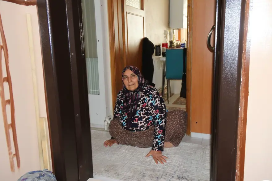 63 yıldır sürünen Hatice teyzenin yürek yakan dramı: Aylık 6 bin TL ile geçiniyor 3