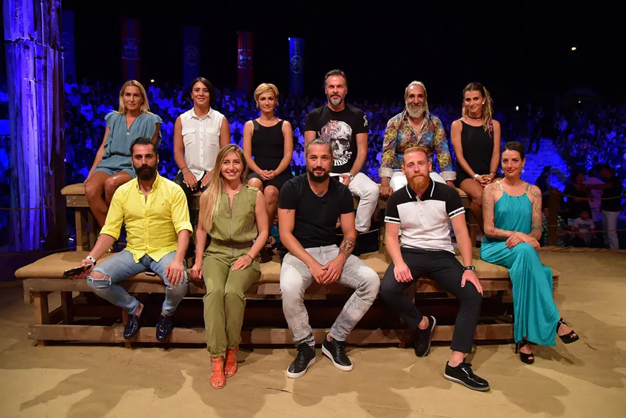 Survivor 2017 yarışmacılarının yarı final şıklığı ve değişimi 10