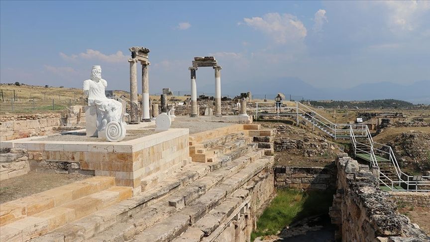 Pamukkale'deki 'Cehennem Kapısı' 1500 yıl sonra açıldı