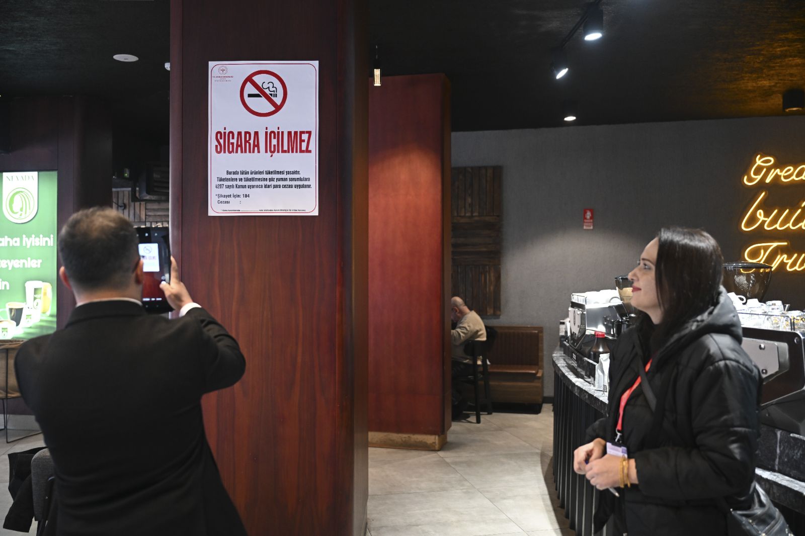 Bakanlıktan kafelerde sigara denetimi