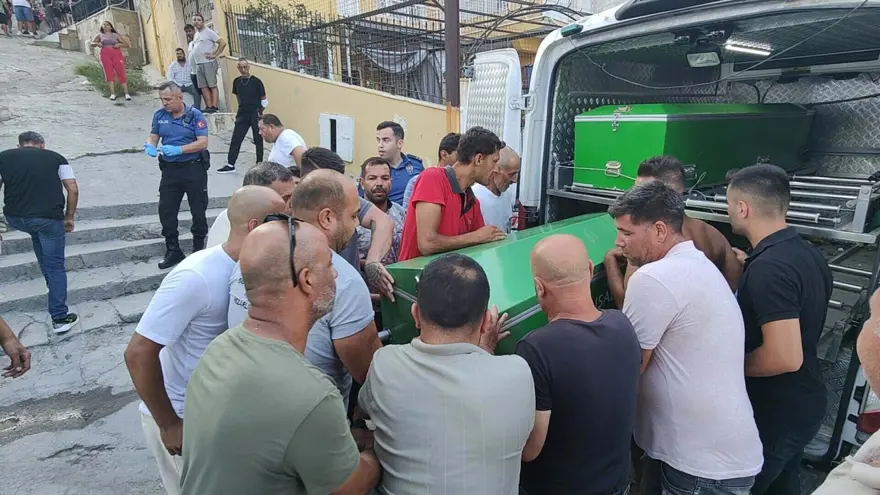 Bir kadın daha cinayet kurbanı: Eski eşini pompalı tüfekleöldürdü 4