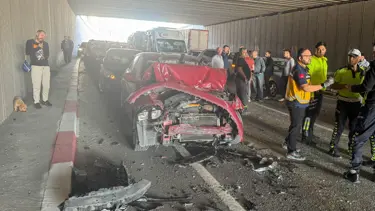 Uşak'ta zincirleme kaza: Üç yaralı