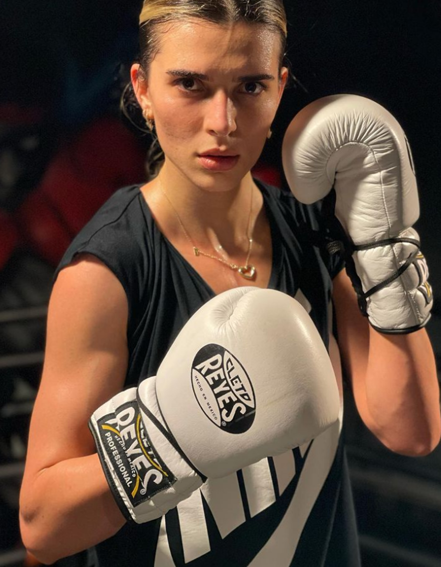 MERVE AYDIN KİMDİR? 37