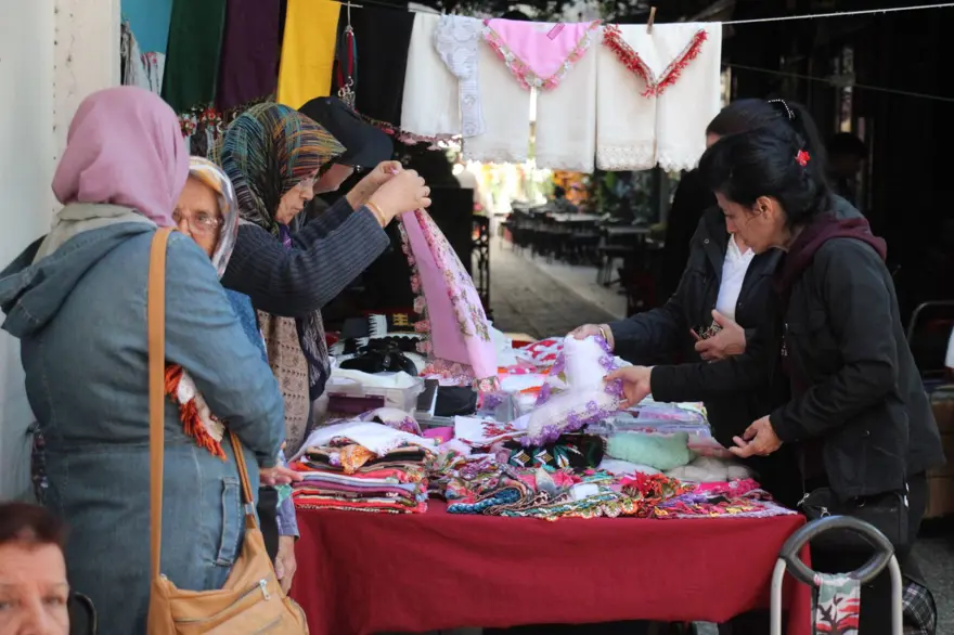 Bir zamanlar televizyon ve koltuk dekoruydu: Şimdi pazarda alıcısını bekliyor 4