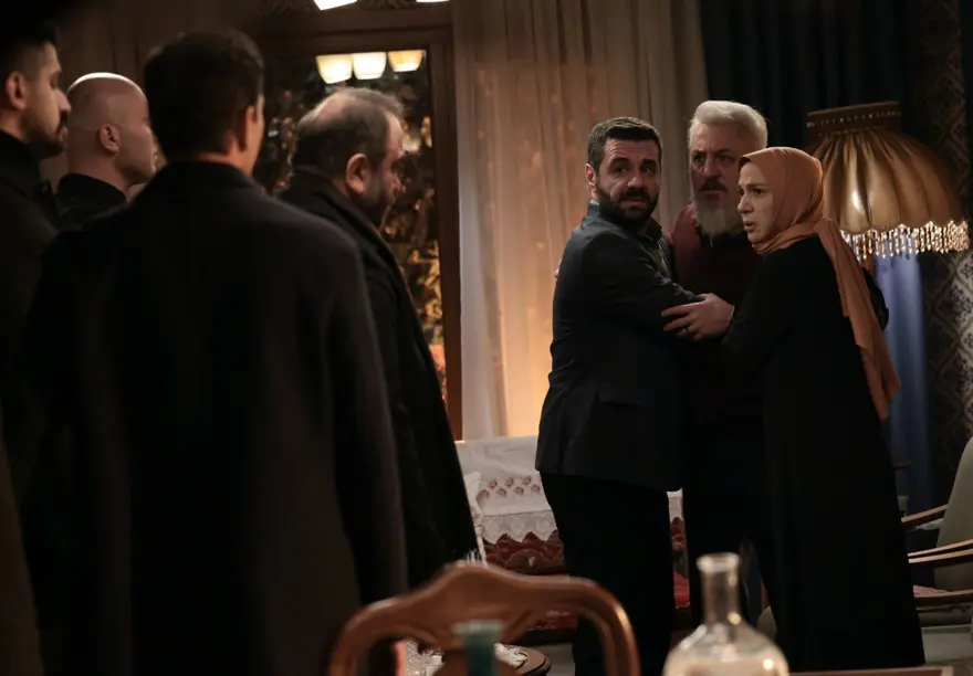 REŞAT'IN EVİNİ BASTILAR 11