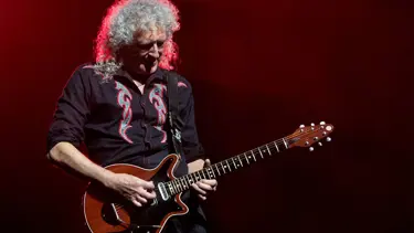 Brian May'in efsane gitarı saat kadranında