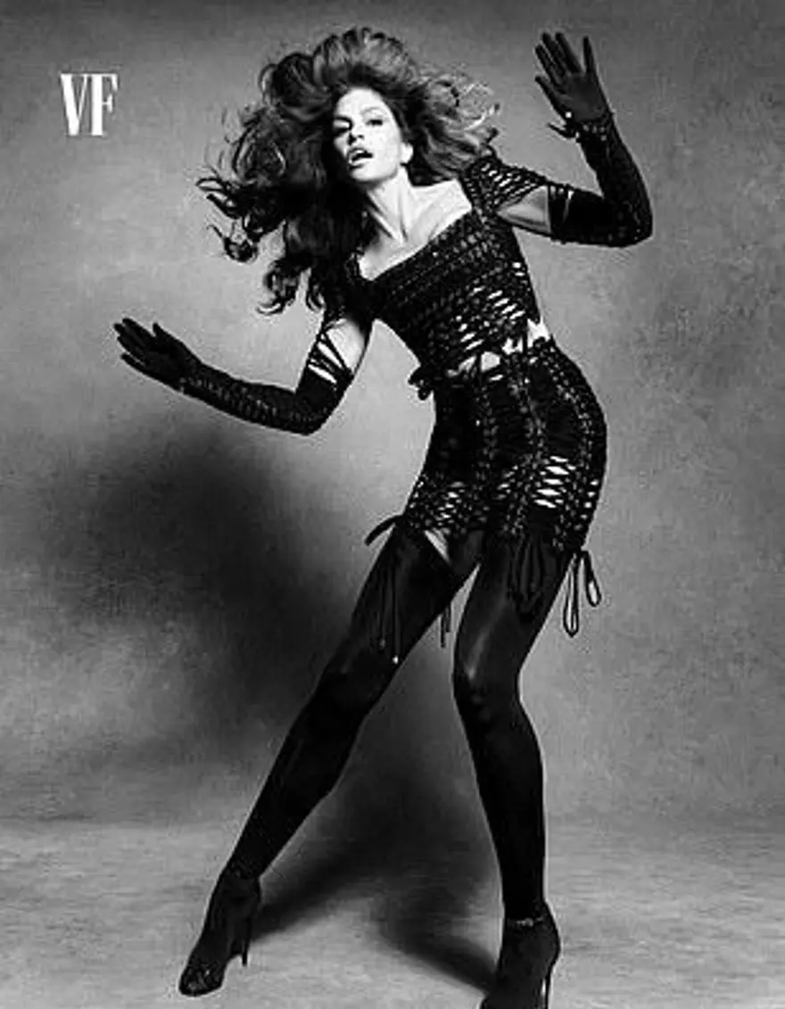 Bir dönemin en ünlü süper modelleri dergi kapağında 22