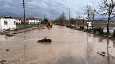 Kırıkkale'de sağanak su baskınlarına neden oldu