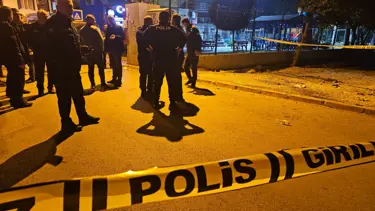 Evinin önünde tabancayla öldürüldü: Motosikletli kasklı şüpheli başından vurdu