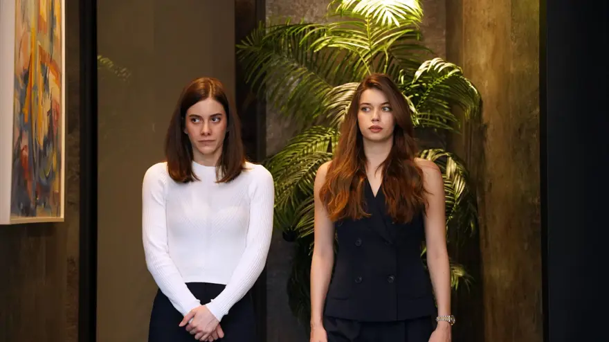 "YALI ÇAPKINI HER HAFTA BENİ ŞAŞIRTIYOR" 2 "YALI ÇAPKINI HER HAFTA BENİ ŞAŞIRTIYOR" 2