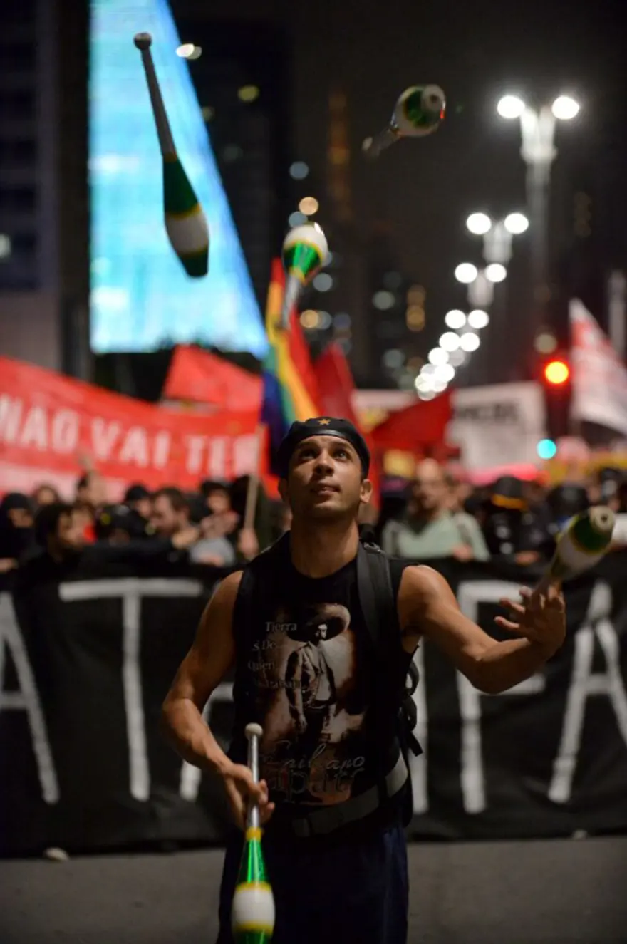 Brezilya'da Dünya Kupası protestosu 13