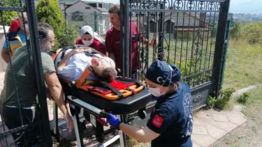 Komşusunu tıraş ederken vuruldu