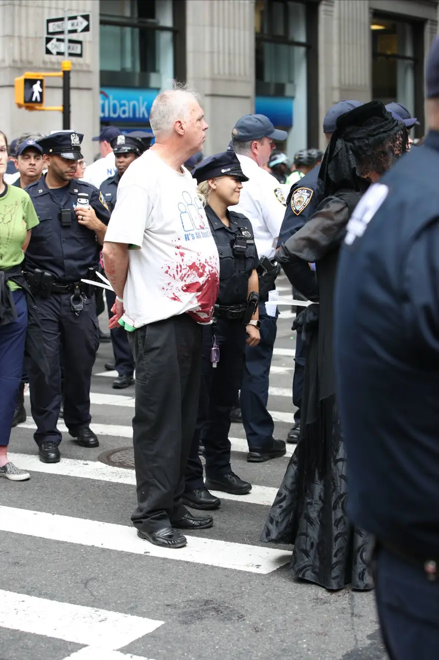 New York'ta iklim değişikliği protestosu: 85 gözaltı 8