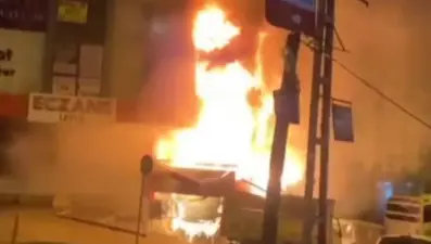 Başakşehir'de iş merkezinde yangın