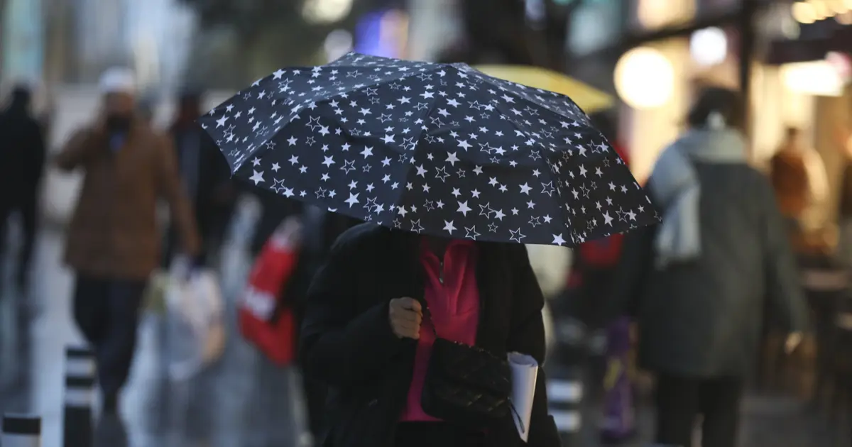 Meteoroloji'den sağanak yağış alarmı. Hangi bölgeler etkilenecek?