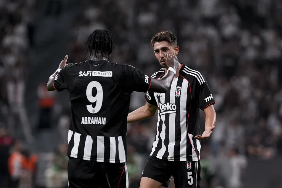 Beşiktaş’ta ayrılık resmen açıklandı, geri dönüyor