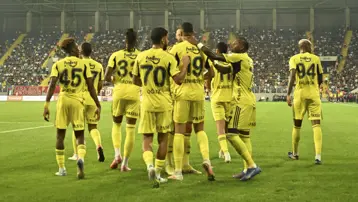 Fenerbahçe'de tartışılan yıldız, dünya devine gidiyor. "1 Şubat'ta maça çıkacak" diyerek duyurdular