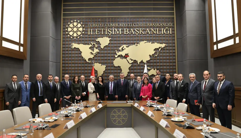 İletişim Başkanı Duran, Türkiye Basın Federasyonu heyetini kabul etti