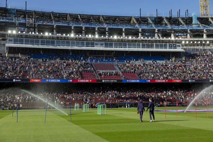 Barcelona 2 yıl sonra Camp Nou'da 2