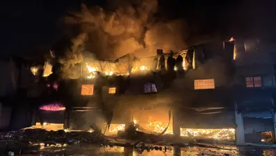 Adana'da alevler geceyi aydınlattı