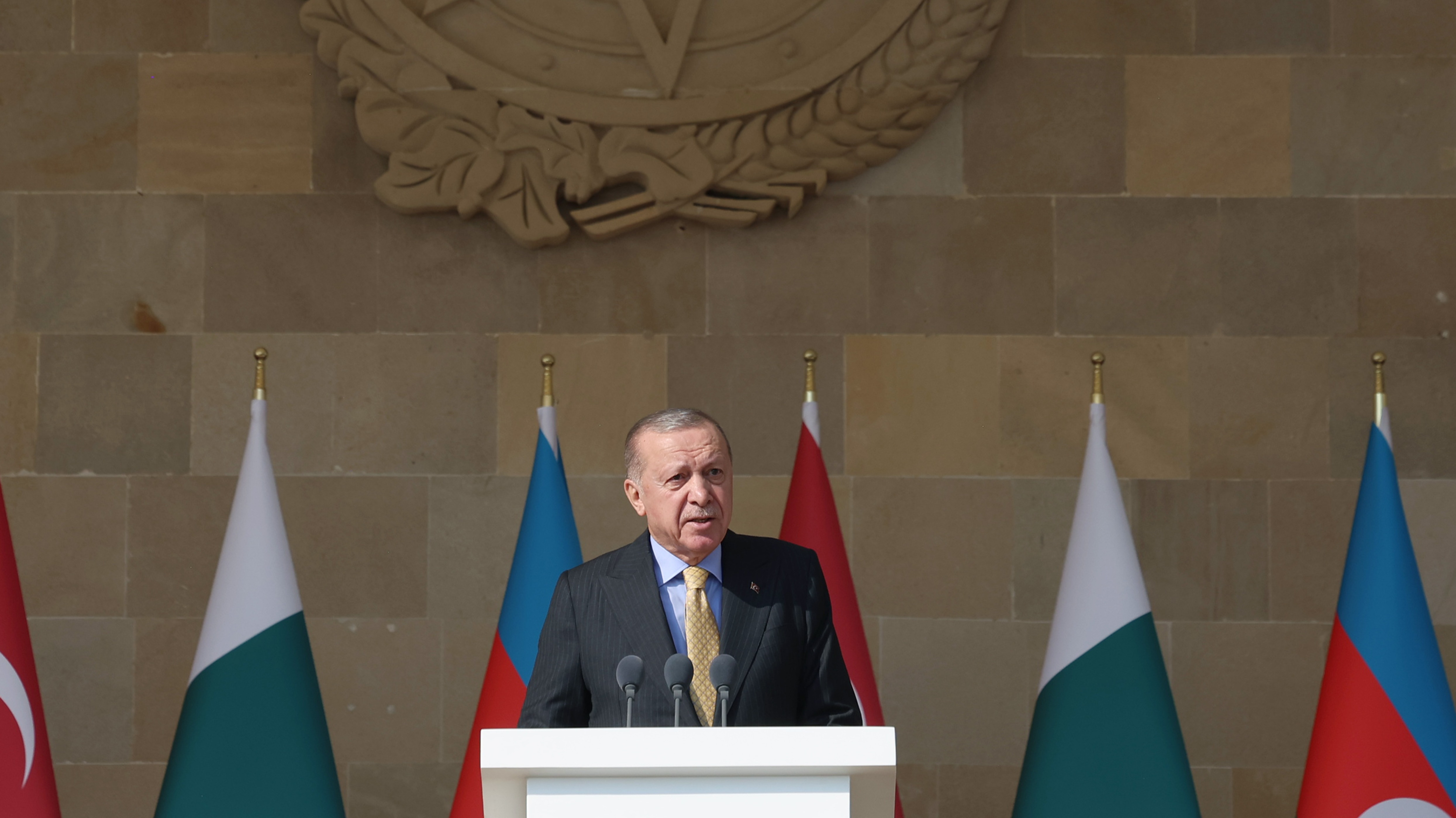 Cumhurbaşkanı Erdoğan: Karabağ Türk dünyası için gurur