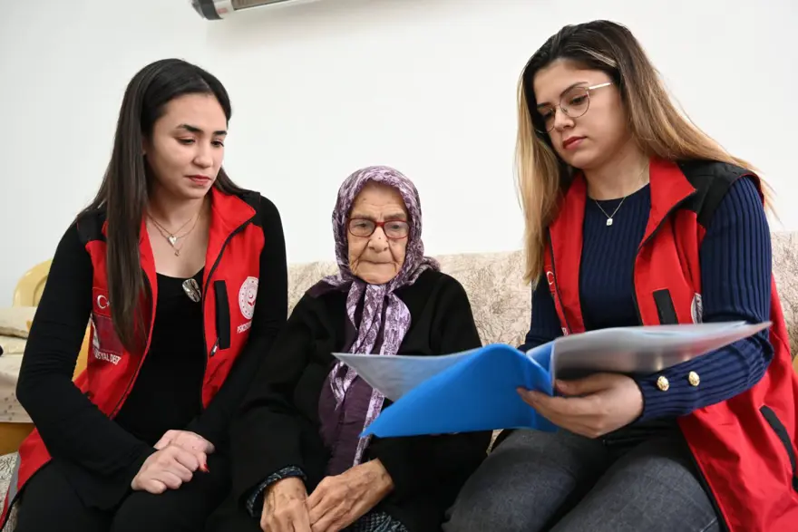 Rana nine, Atatürk'ün verdiği soyadı 79 yıldır gururla taşıyor... "Her 10 Kasım'da dualar okurum" 2