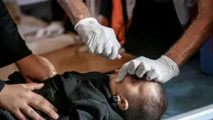 UNICEF Gazze'de bebekleri aşılamaya başladı