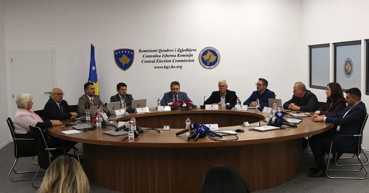 Kosova'da yerel seçimin ikinci turunda oy kullanma işlemi sona erdi