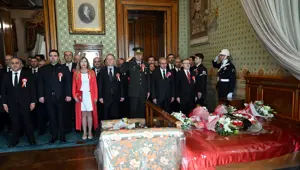 Atatürk'ü minnetle anıyoruz: Anıtkabir ve Dolmabahçe'de yas