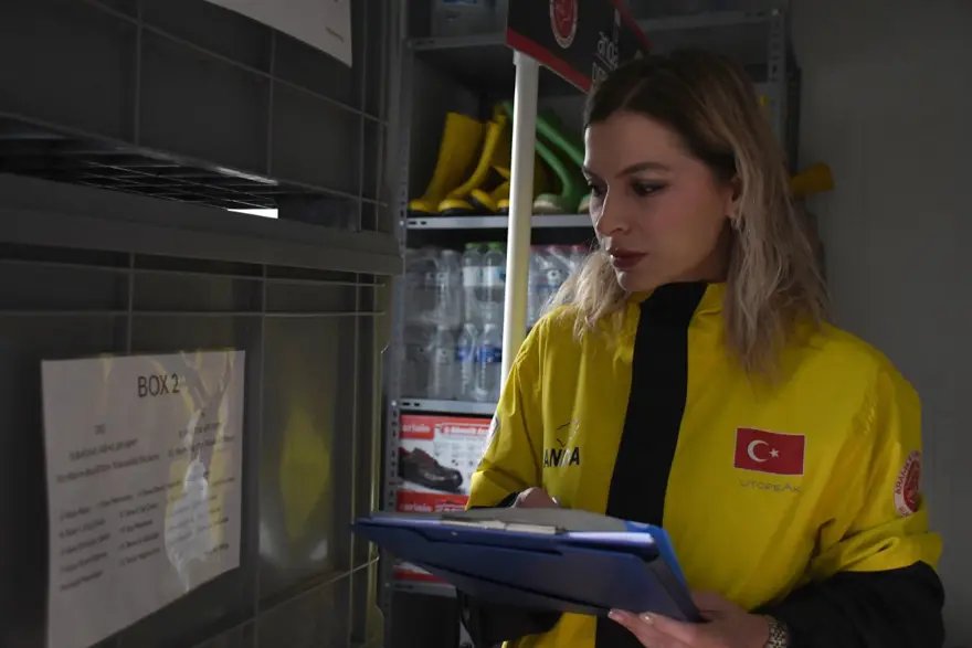 Depremde babasını ve 8 akrabasını kaybetti! Acısını arama kurtarma ekibinde dindiriyor... "Yaşadığım acı bana bir yol çizdi" 3