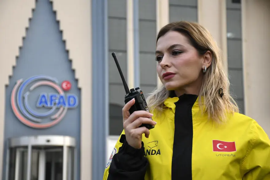 Depremde babasını ve 8 akrabasını kaybetti! Acısını arama kurtarma ekibinde dindiriyor... "Yaşadığım acı bana bir yol çizdi" 