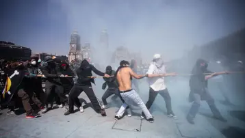 Meksika'da "Z kuşağı" isyanı