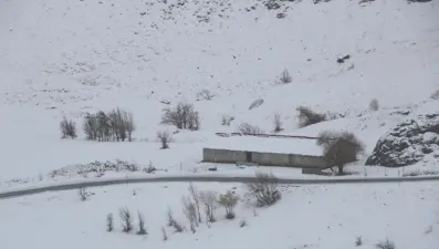 Hakkari'de kapanan yollar açıldı