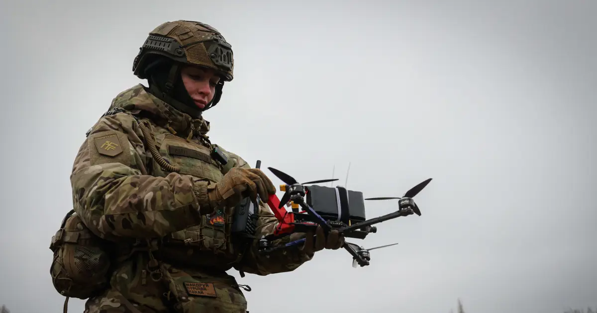 Ukraynalı askerler drone savaşlarına karşı eğitiliyor